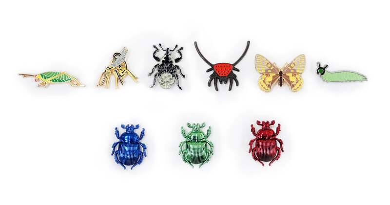 カプセルトイ ピンバッジ(全9種ランダム) 各500円