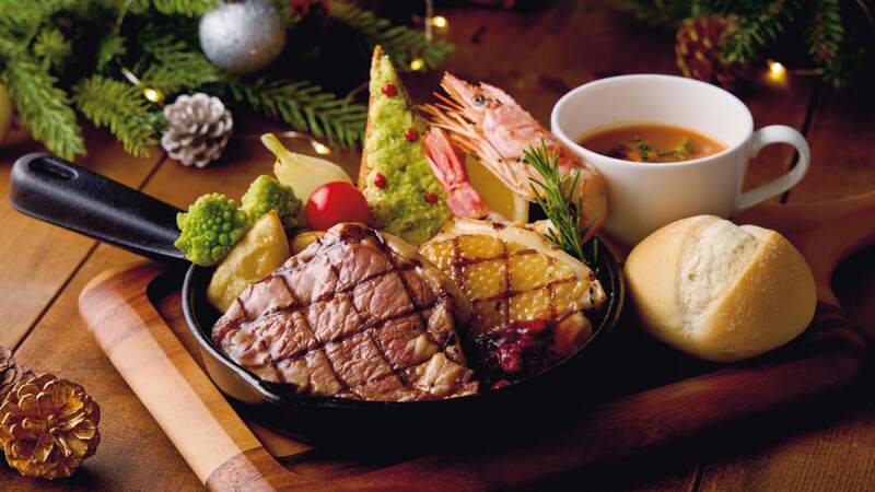 アンガス牛と阿波尾鶏のクリスマス・グリルプレート 【販売場所】パークサイド・グリル ※OPEN〜15:00販売