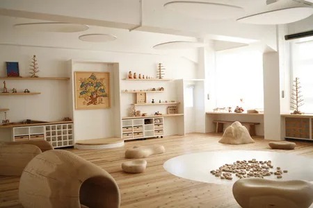 全国各地の杉で、リラックスできる「赤ちゃん木育ひろば」