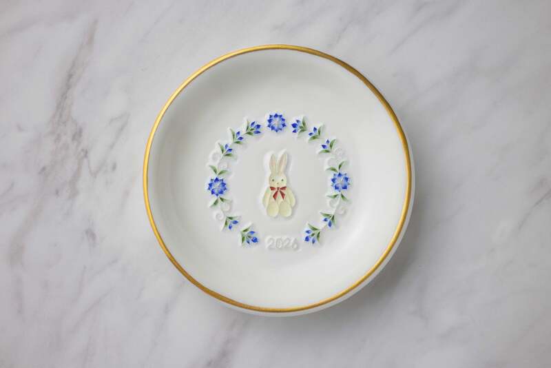 水野このみ氏作 マリオットラビット柄 豆皿(直径10cm)