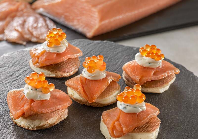 スモークサーモン&ポテトパンケーキ イクラトッピング