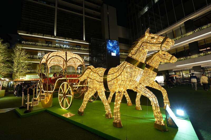 福岡大名ガーデンシティ:馬車のイルミネーション