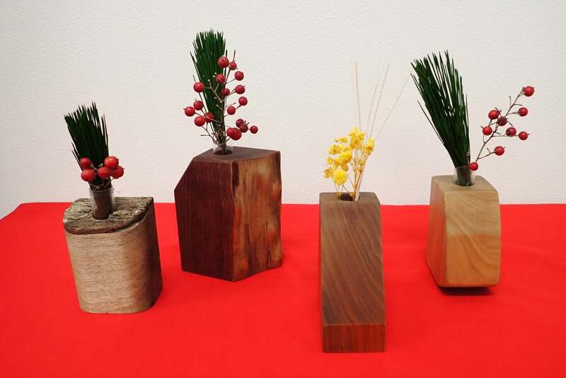 一輪挿しで、すこし特別な日常に