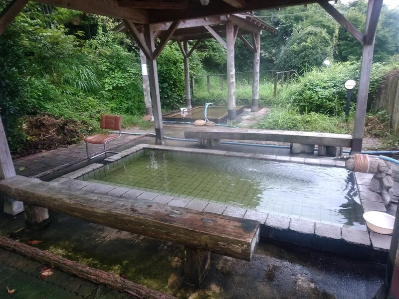 自然豊かな立地にある露天風呂