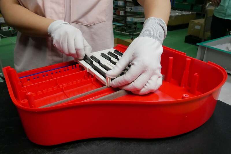 「ピアノ製造スタッフの仕事」イメージ