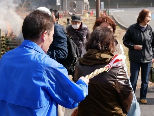 道の駅奥津温泉 てっちりこ祭り/鏡野町奥津地域伝承の藁細工「てっちりこ」