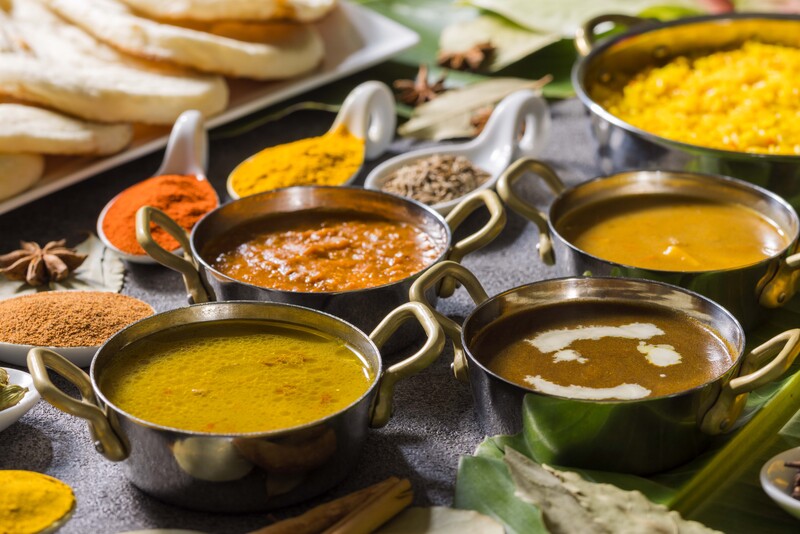 甘口の「お子様カレー」やマイルドな「パキスタンカレー」など子供が食べやすいメニューも