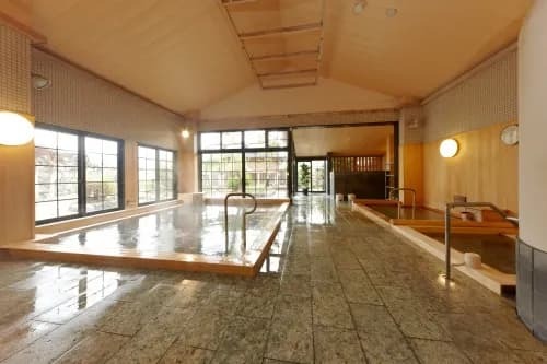 広々とした大浴場も魅力!