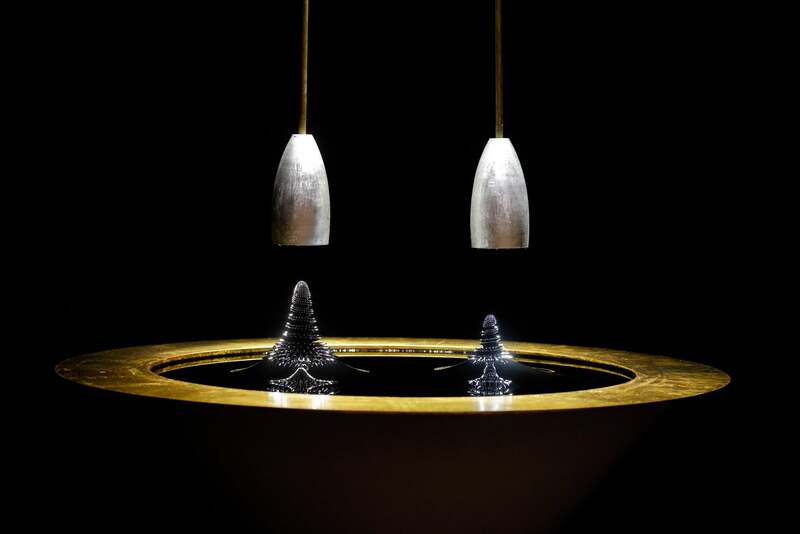 《モルフォタワー/二つの立てる渦》児玉 幸子