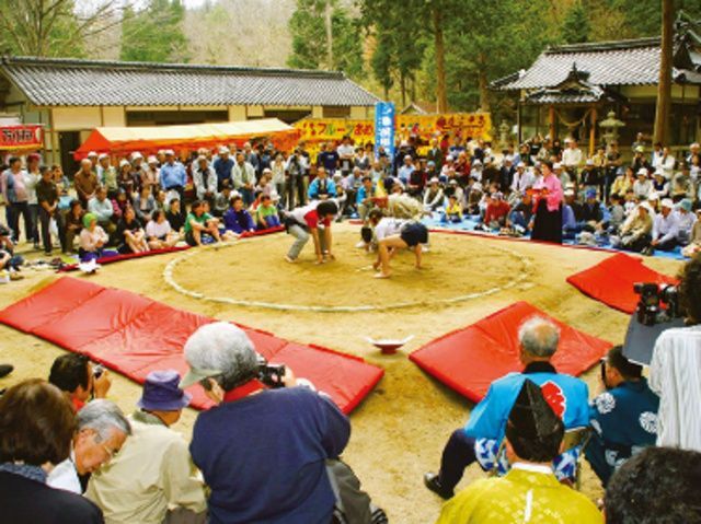 上齋原神社奉納 おんな相撲大会