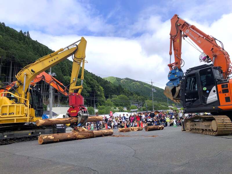林業機械の実演タイム
