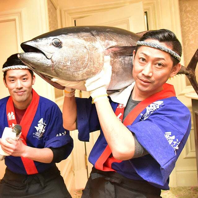 本マグロ解体ショー