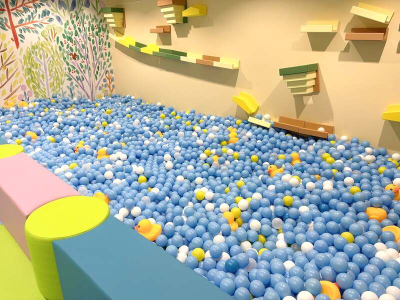 キッズコーナー「お子さま広場」