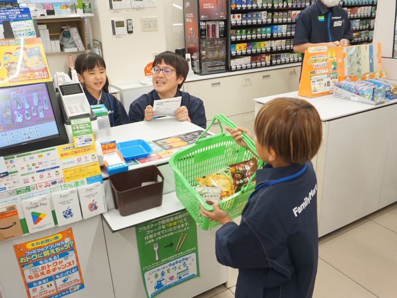 ユニフォームは各種サイズを用意しています