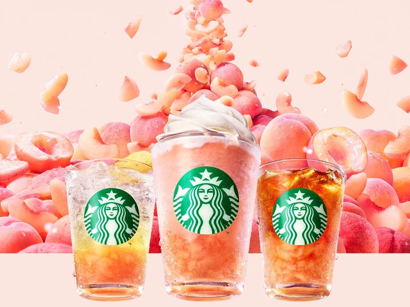 【スターバックス】(左から)チラックス ソーダ ピーチ、ピーチ & ピーチミルク フラペチーノ(R)、クラフト ジューシー ピーチ ティー
