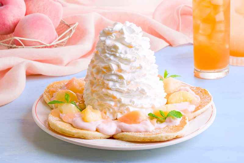 【Eggs 'n Things】白桃のパンケーキ