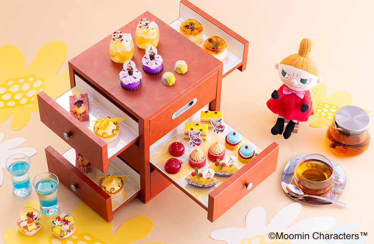 1階 「MYPLACE」カフェ&バーでは、リトルミイのサマーアフタヌーンティーも開催