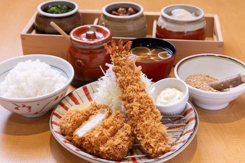 まんぷくランチ(ロース70g) 1,419円