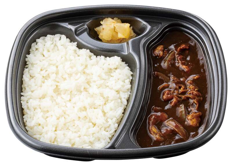 「玉ねぎのコクと牛肉の旨み プレミアム牛肉黒カレー」690円