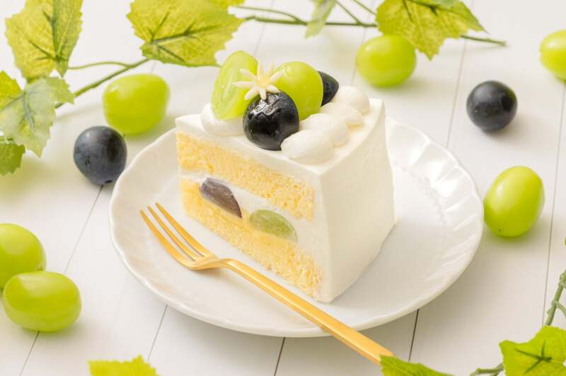 パティスリーピネード「シャインマスカットとナガノパープルのショートケーキ」