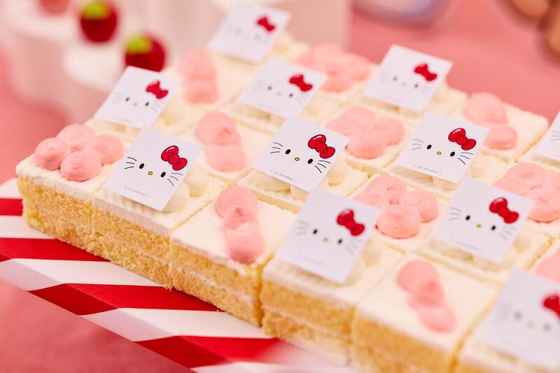 HELLO KITTY のキューティー・ショートケーキ