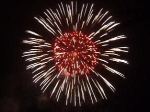 約2,000発の花火が会場を盛り上げます!