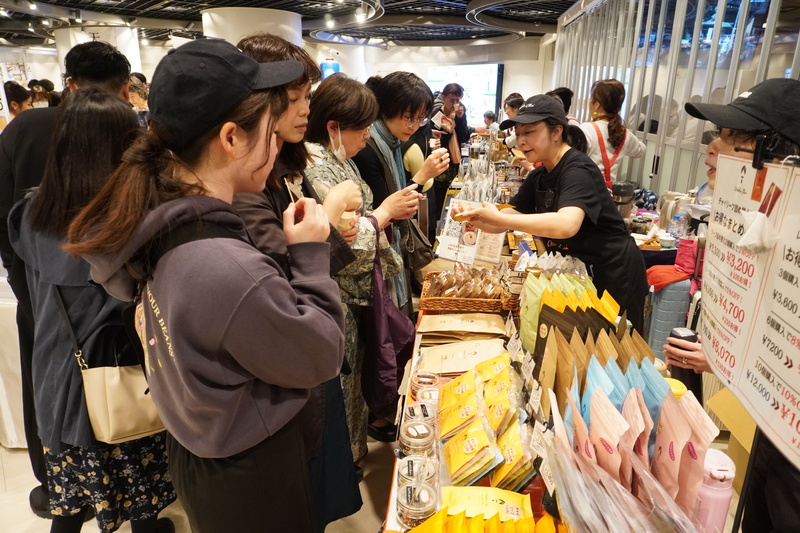 東京駅直結のKITTEで試飲・お買い物! 初心者も愛好家も楽しめます