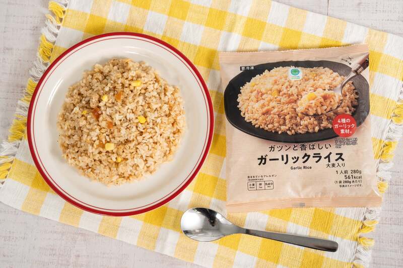 ファミマルKITCHEN「ガツンと香ばしいガーリックライス」