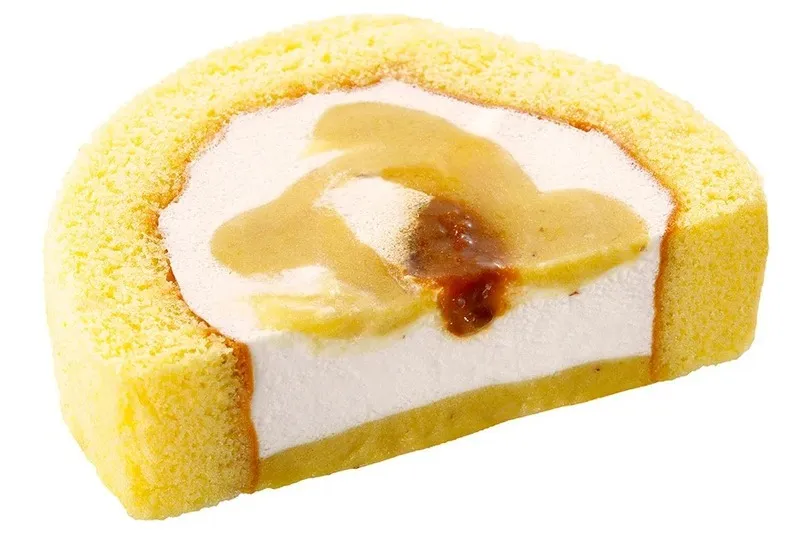 らぽっぽファーム監修 お芋クリームプレミアムロールケーキの断面