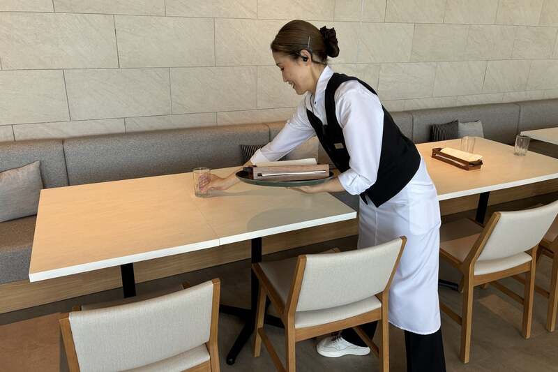レストランホールスタッフの仕事