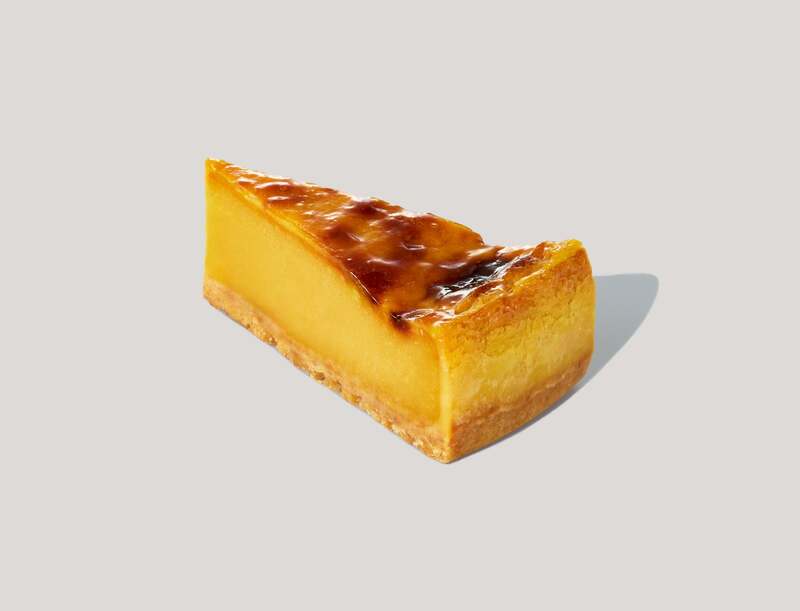 同日登場の「紅はるかと安納芋の焼き蜜芋ケーキ」
