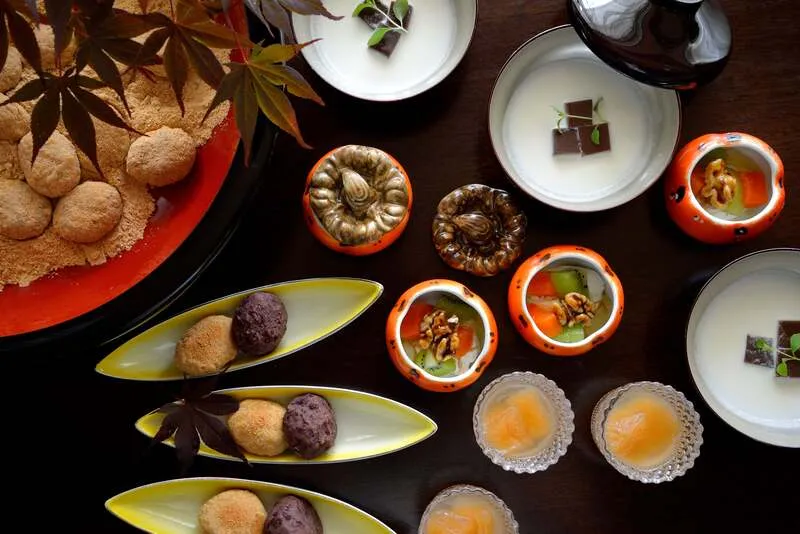 栗や抹茶を使った秋のスイーツ(日本料理)