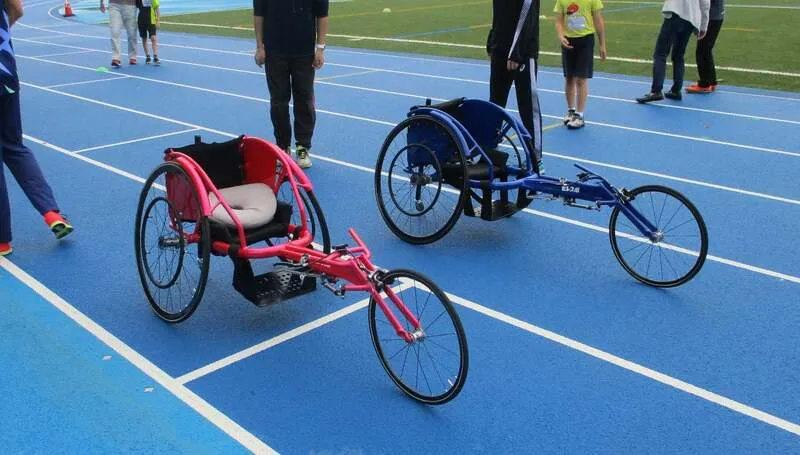 車いすレーサー体験(パラスポーツ)