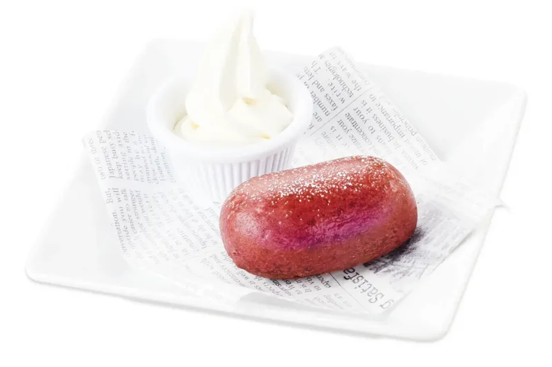 もちもち生地の「やきいもっち〜ソフトクリーム添え〜」(659円)