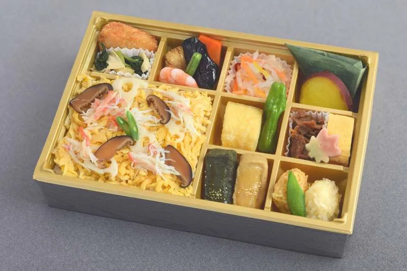 お赤飯とちらし寿司から選べるご飯