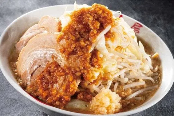 ラーメン魁力屋「にんにく背脂醤油ラーメン」