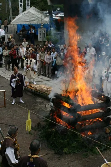 迫間不動尊 秋季大祭(一般社団法人 関市観光協会)