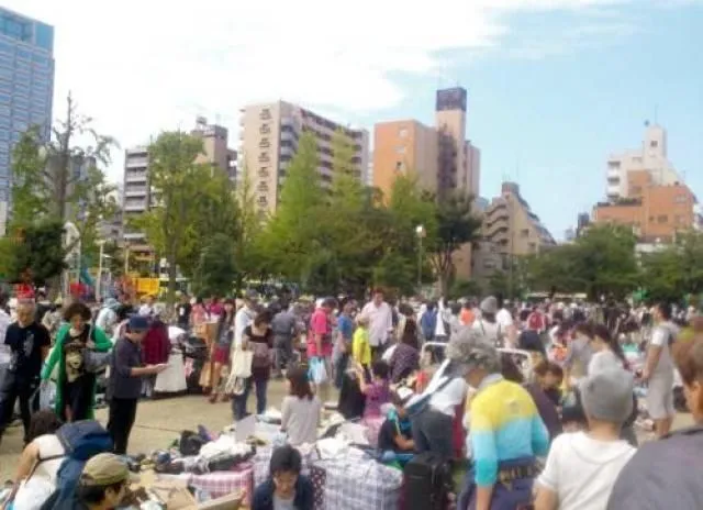 錦糸町「錦糸公園」フリーマーケット(C)リサイクル運動市民の会