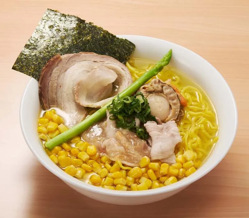 麺屋 椿 TSUBAKI「厳選豚とかにあんかけ塩ラーメン」
