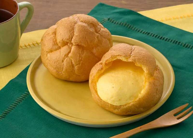 「ジャンボシュークリーム(北海道産かぼちゃ)」
