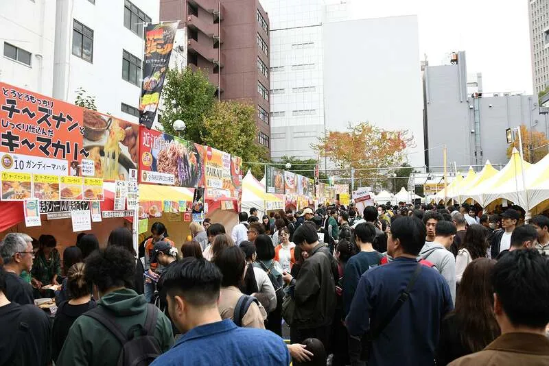 神田カレーグランプリ会場の様子