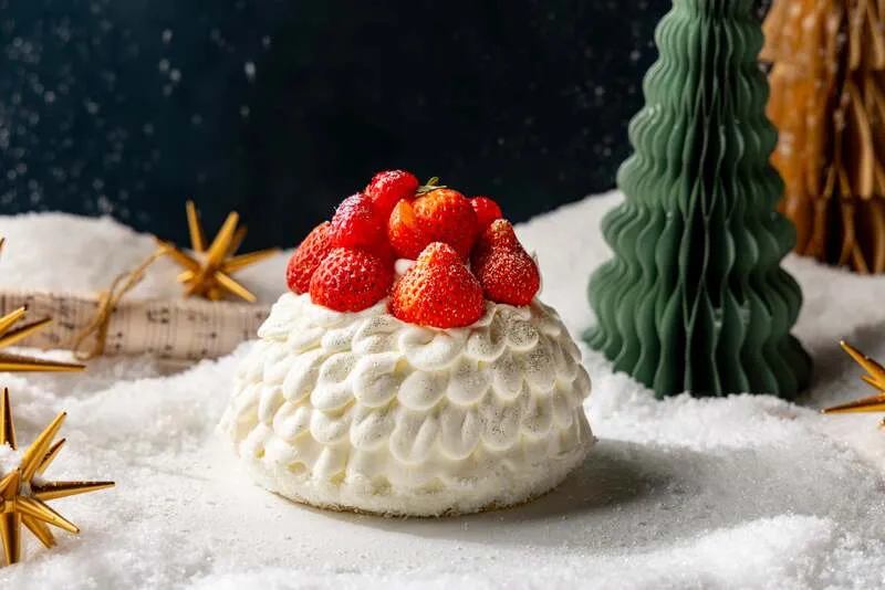 ストリングスホテル東京インターコンチネンタル「スパークリングスノー ショートケーキ」