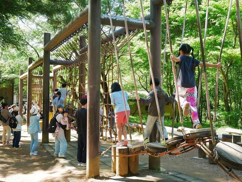 24種類の木製アスレチックコース『冒険コース』