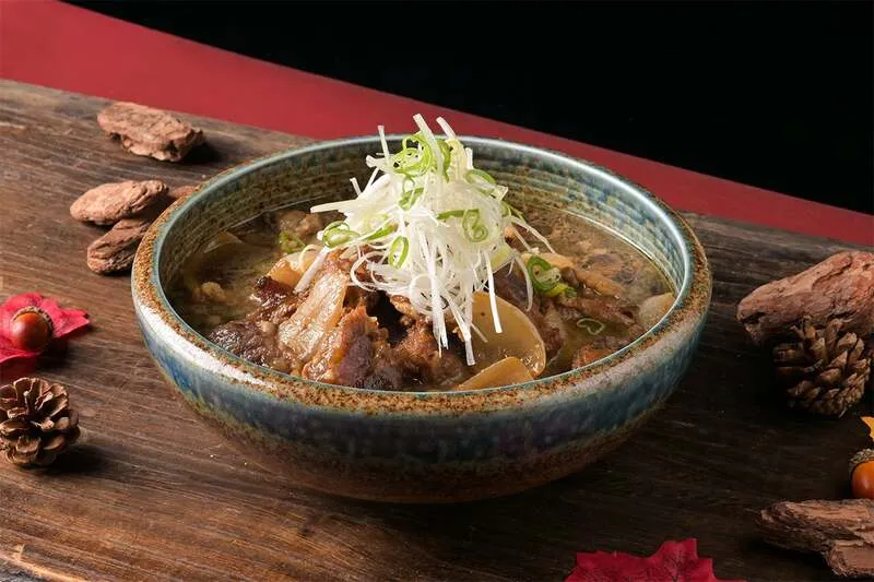 神戸牛と淡路島産たまねぎの極み煮(ディナー限定)