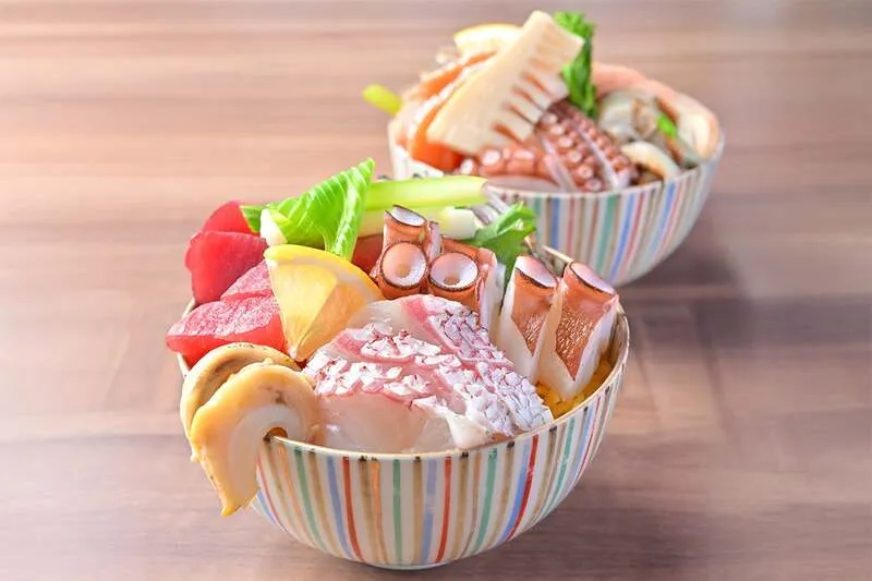 海鮮丼