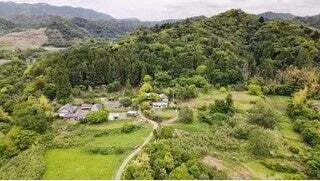 住箱のデッキから眺める、里山の景色