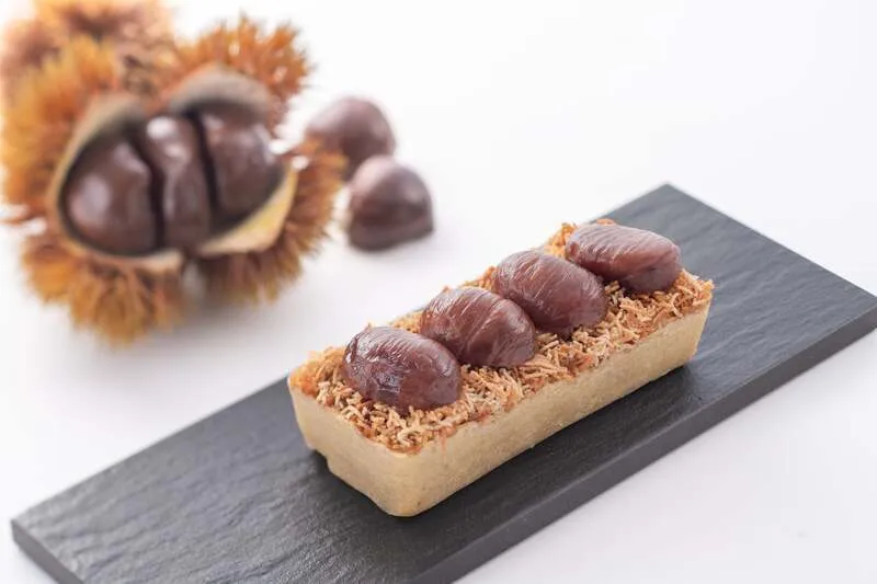 新商品「和栗テリーヌ」(1本2,500円)