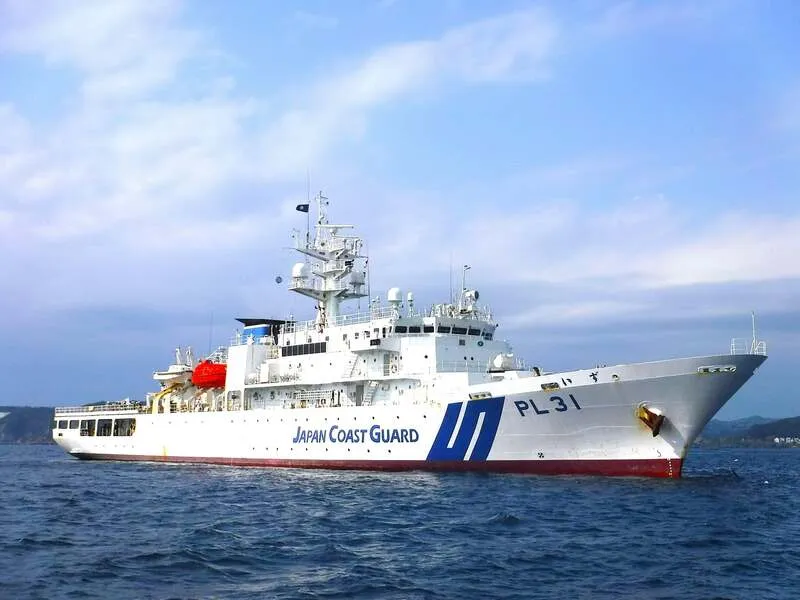 いず(写真提供 海上保安庁)