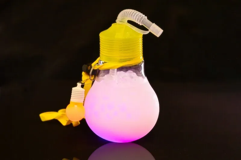【NEW】光る電球ドリンク 800円/1,000円
