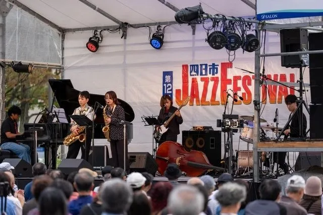 第13回 四日市JAZZ FESTIVAL(第12回四日市市民公園(メイン会場)の様子)